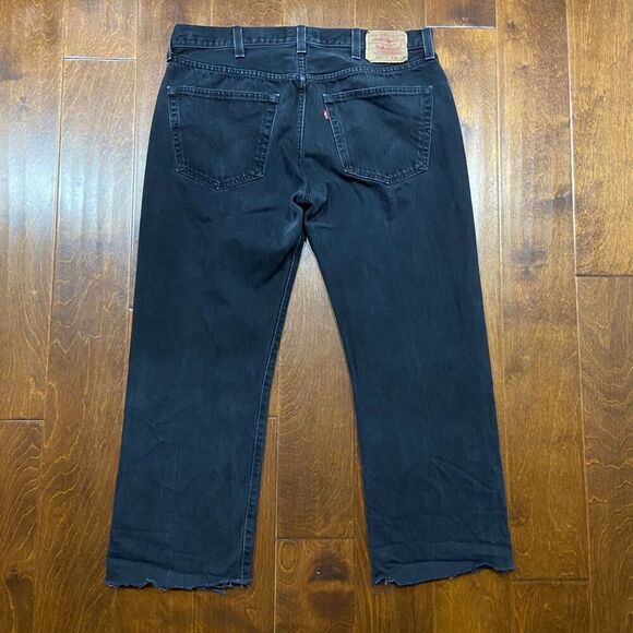 Levi's 501 Classic Straight Leg Black Denim Button Fly Jeans Womans Size 38 x 27 - Picture 5 of 10